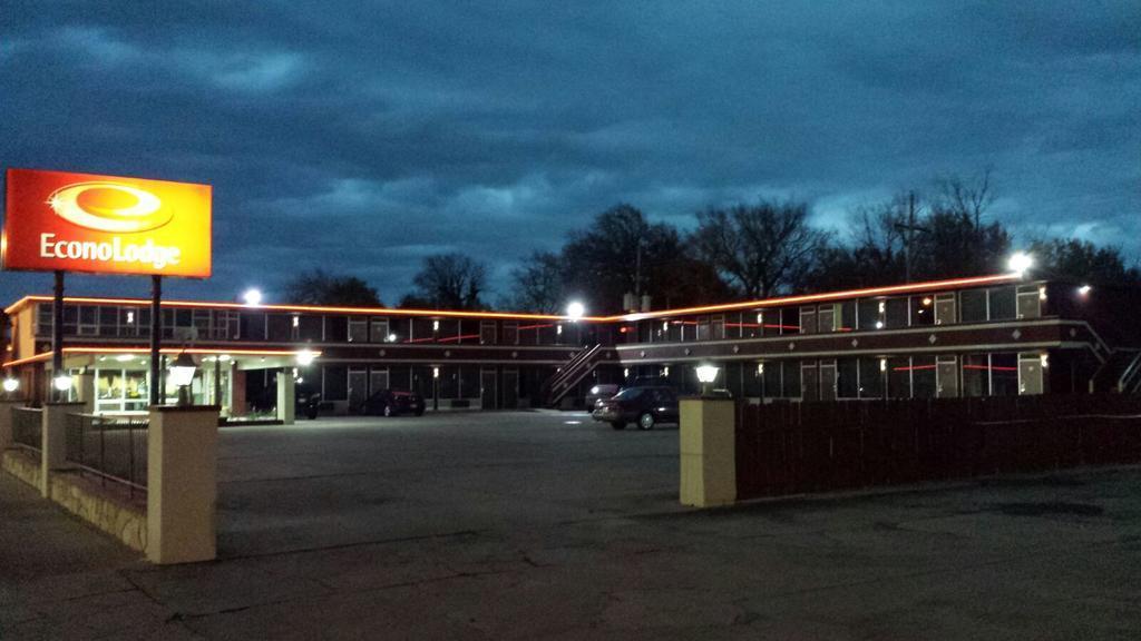 Econo Lodge Winfield Luaran gambar