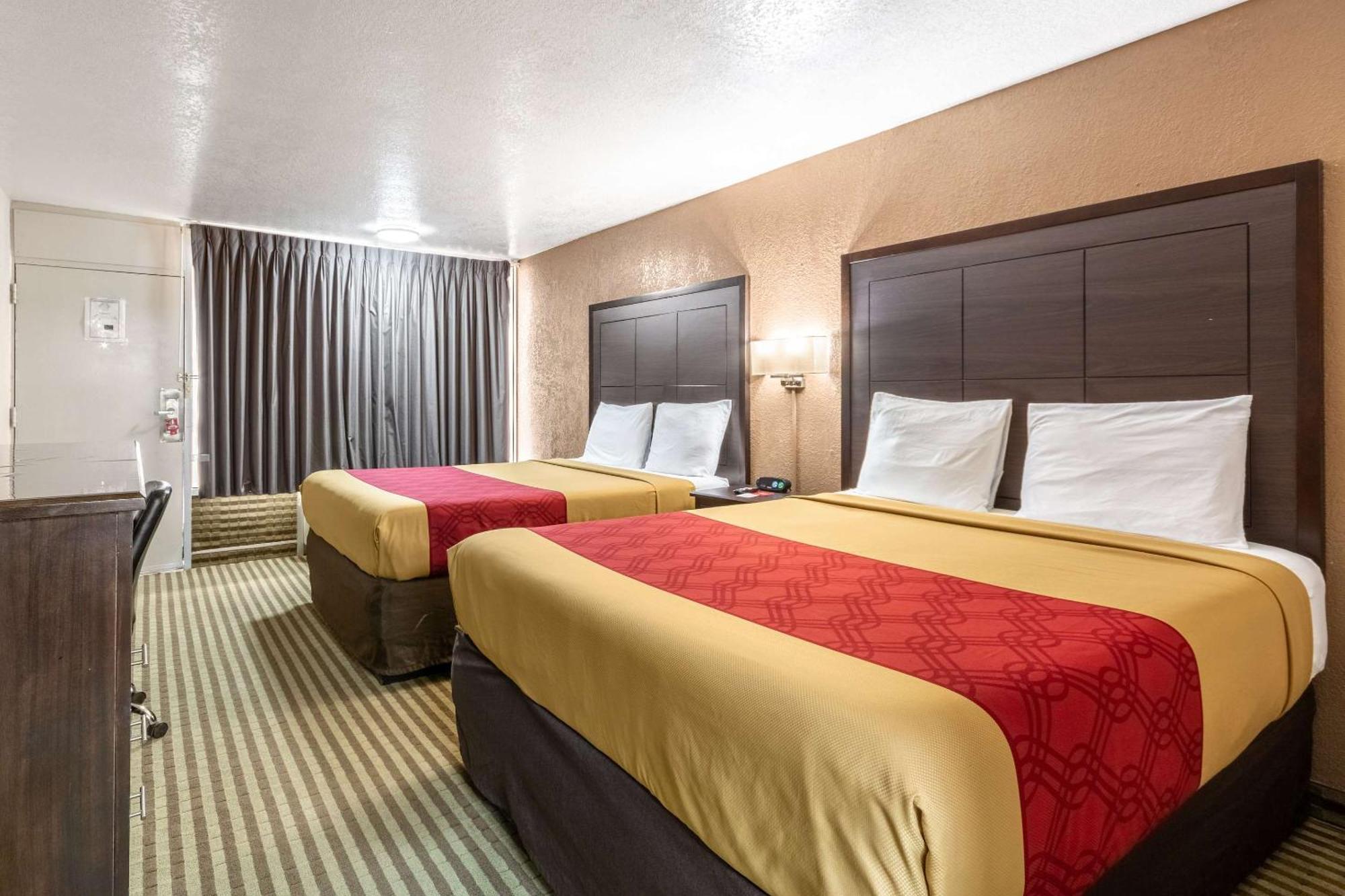 Econo Lodge Winfield Luaran gambar