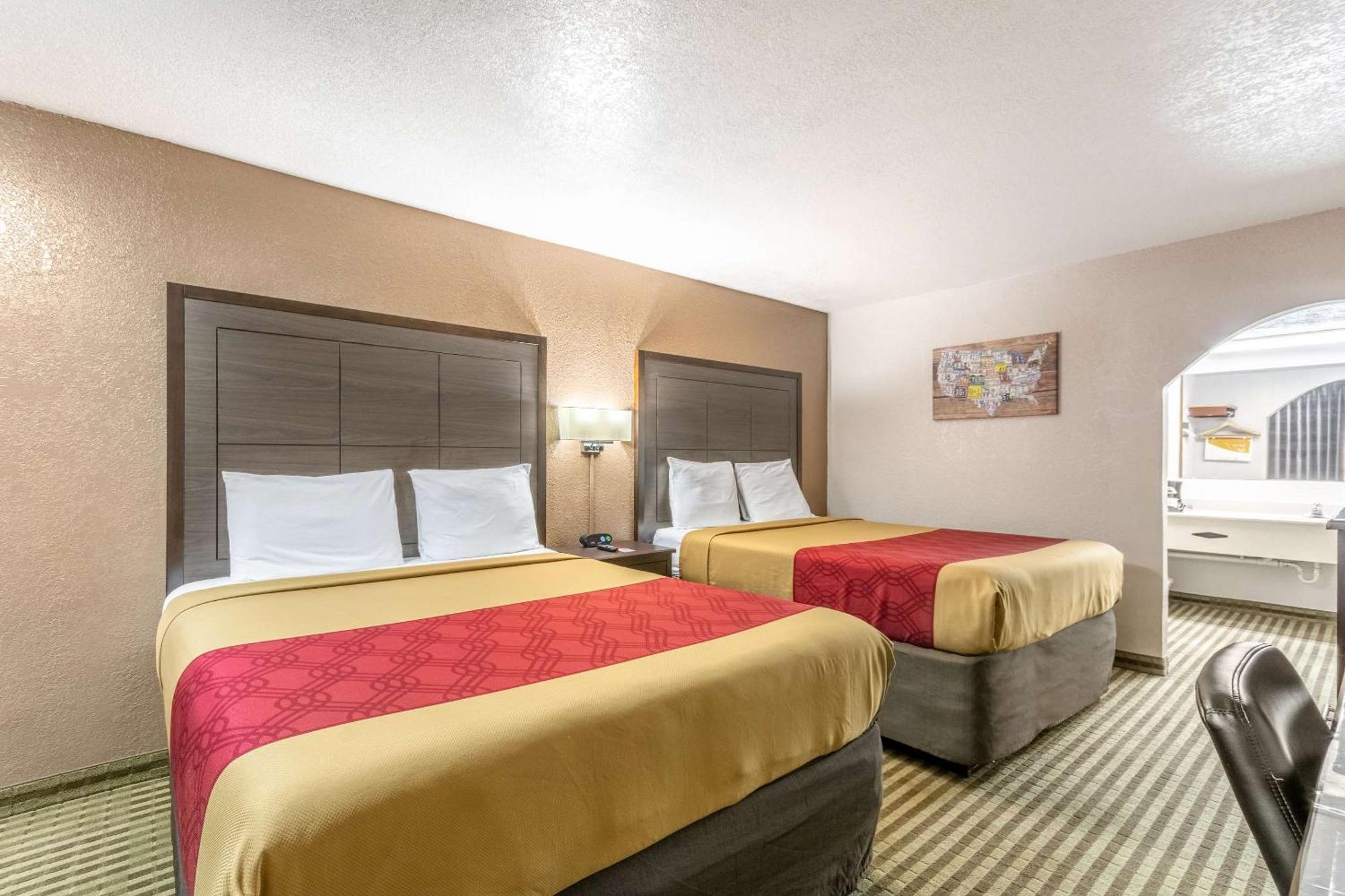 Econo Lodge Winfield Luaran gambar