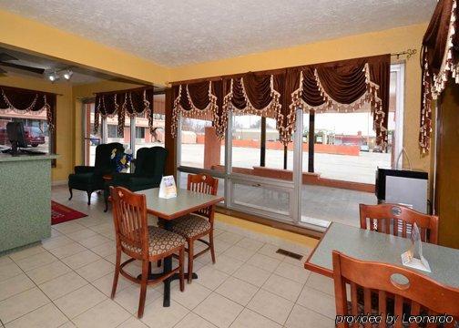 Econo Lodge Winfield Restoran gambar