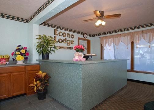 Econo Lodge Winfield Dalaman gambar